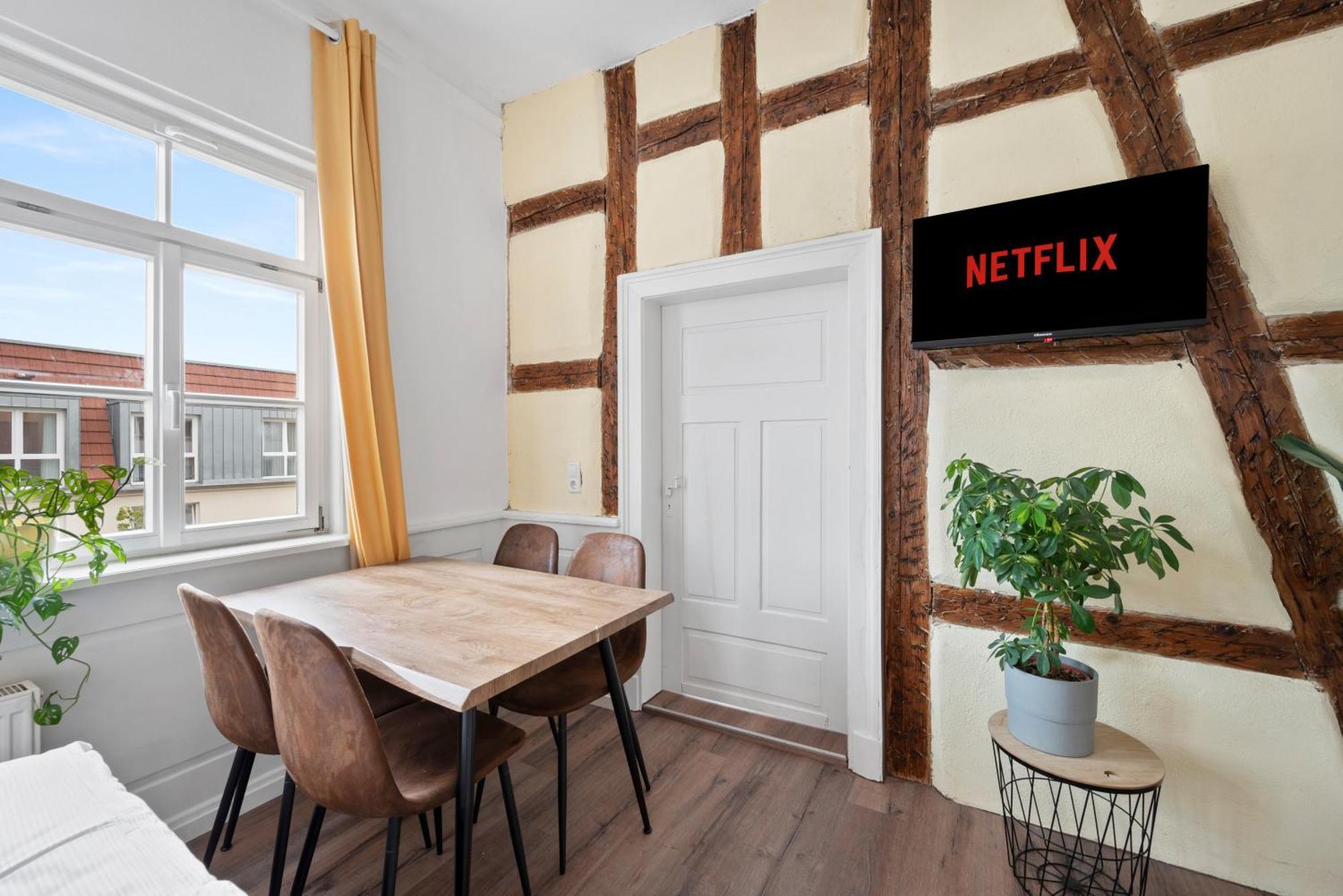 Backhome - Suite L - Parkhaus - Fantastische Schlosslage - Smarttv - Waschmaschine - Netflix - 50Qm - 24H Checkin- Apartment 3 Λούντβιχσμπουργκ Εξωτερικό φωτογραφία