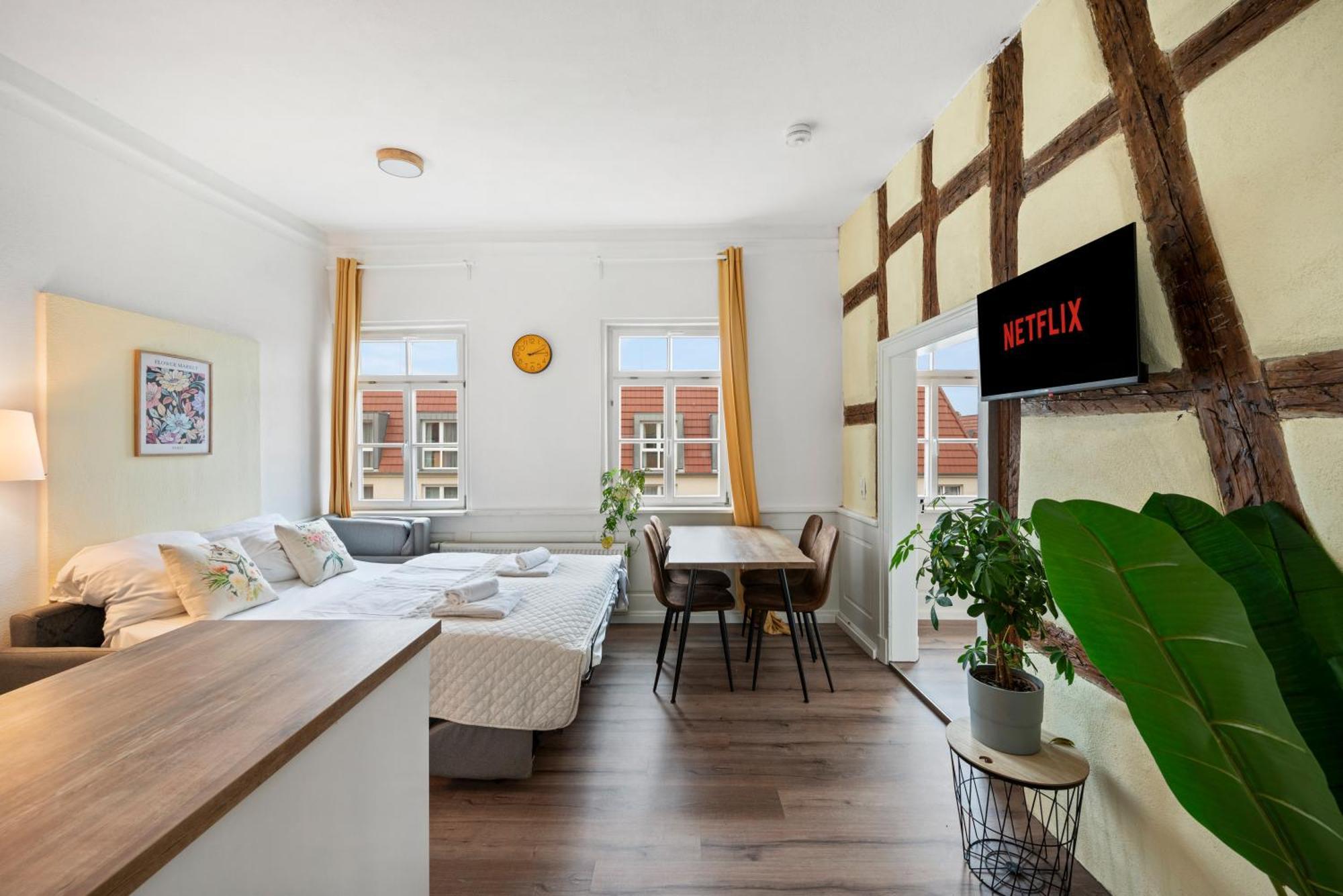 Backhome - Suite L - Parkhaus - Fantastische Schlosslage - Smarttv - Waschmaschine - Netflix - 50Qm - 24H Checkin- Apartment 3 Λούντβιχσμπουργκ Εξωτερικό φωτογραφία