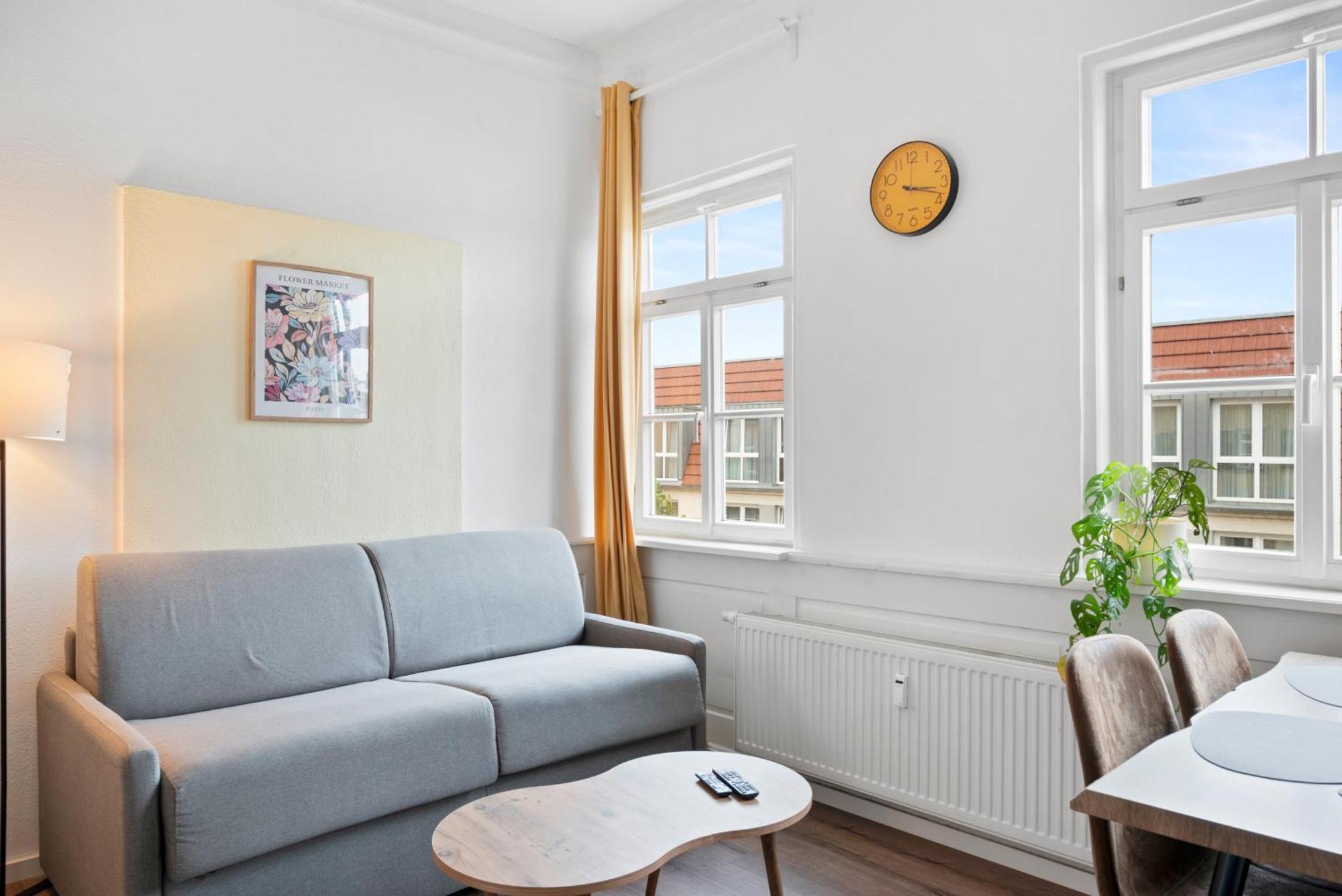Backhome - Suite L - Parkhaus - Fantastische Schlosslage - Smarttv - Waschmaschine - Netflix - 50Qm - 24H Checkin- Apartment 3 Λούντβιχσμπουργκ Εξωτερικό φωτογραφία