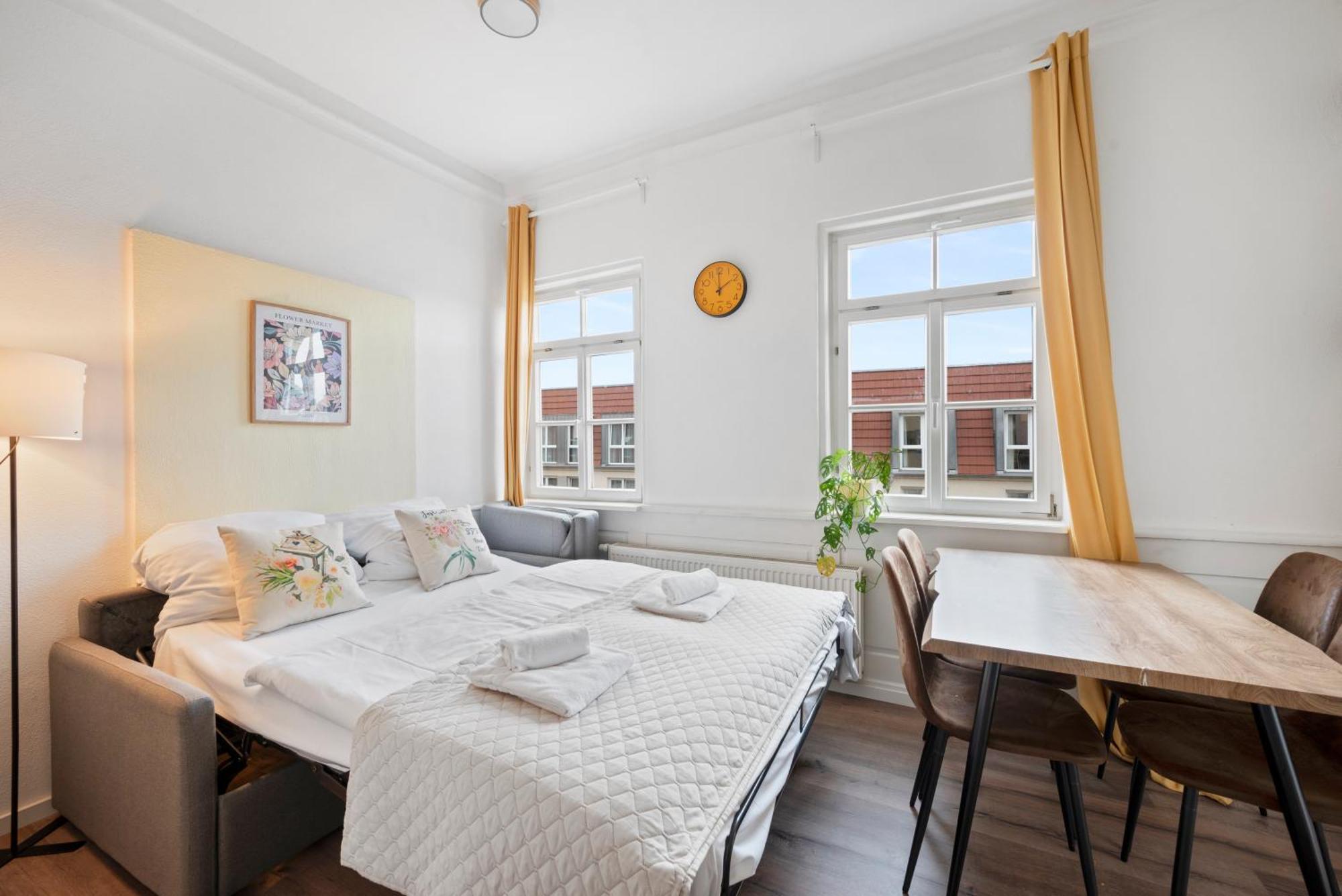 Backhome - Suite L - Parkhaus - Fantastische Schlosslage - Smarttv - Waschmaschine - Netflix - 50Qm - 24H Checkin- Apartment 3 Λούντβιχσμπουργκ Εξωτερικό φωτογραφία
