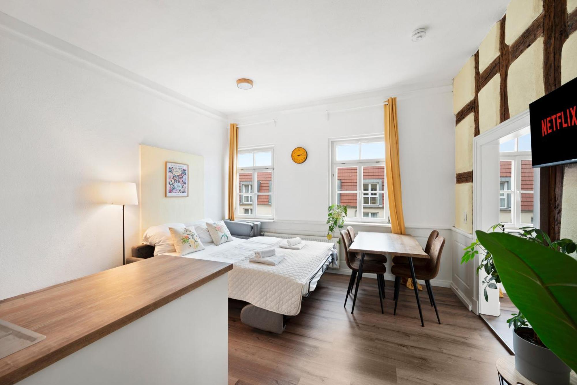 Backhome - Suite L - Parkhaus - Fantastische Schlosslage - Smarttv - Waschmaschine - Netflix - 50Qm - 24H Checkin- Apartment 3 Λούντβιχσμπουργκ Εξωτερικό φωτογραφία